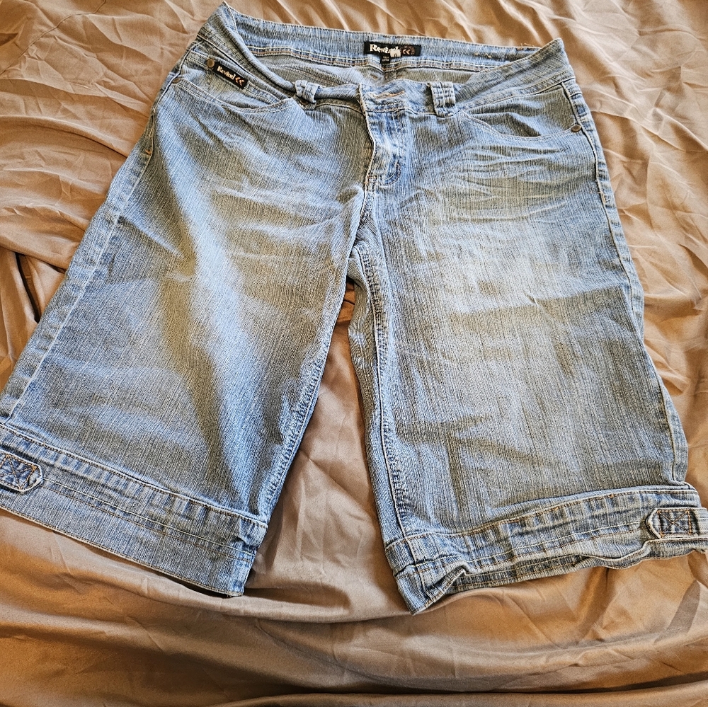 Womens size 13 Rewind Capris